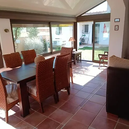 Villa Belle Piscine 4 Personnes *