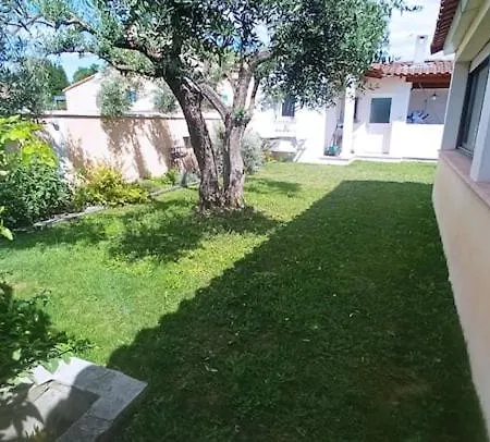 Belle Piscine 4 Personnes Villa *