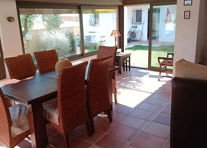 Villa Belle Piscine 4 Personnes *