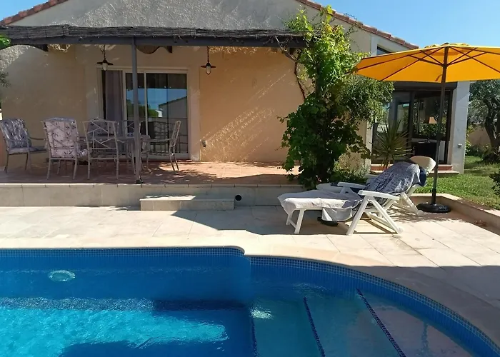 Belle Piscine 4 Personnes Vestric-et-Candiac