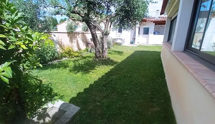 Belle Piscine 4 Personnes Villa *